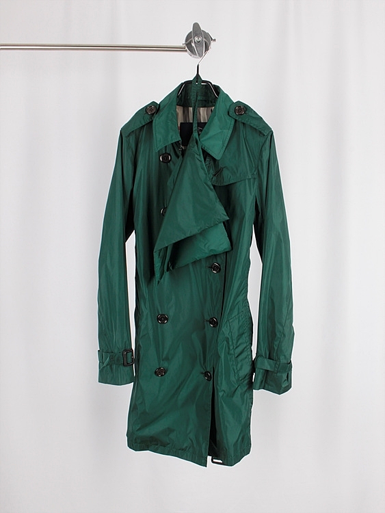 BURBERRY packable trench coat
