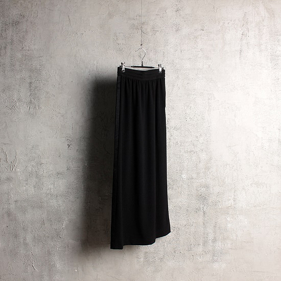 Givenchy long skirt (25inch)