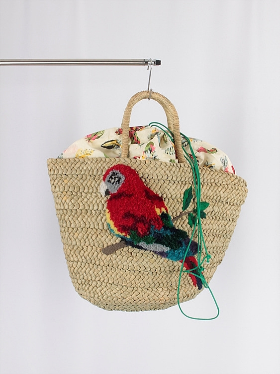 vtg straw parrot handbag