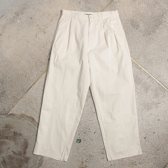 Nautica by Freak&#039;s store 2 tuck wide pants (31-32inch)