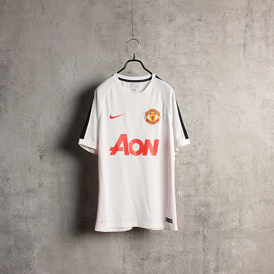 NIKE Manchester United jersey tee