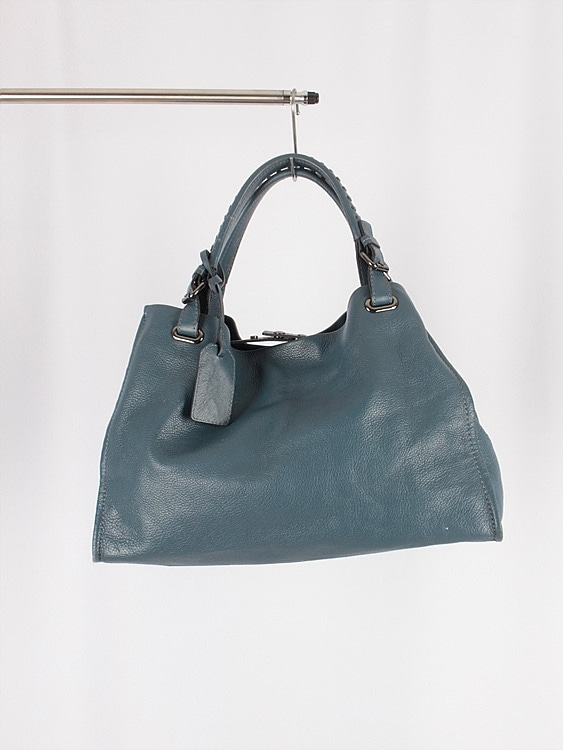 L  leather bag